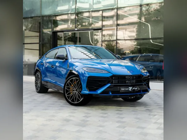 Photo of 2026 Lamborghini Urus SE
