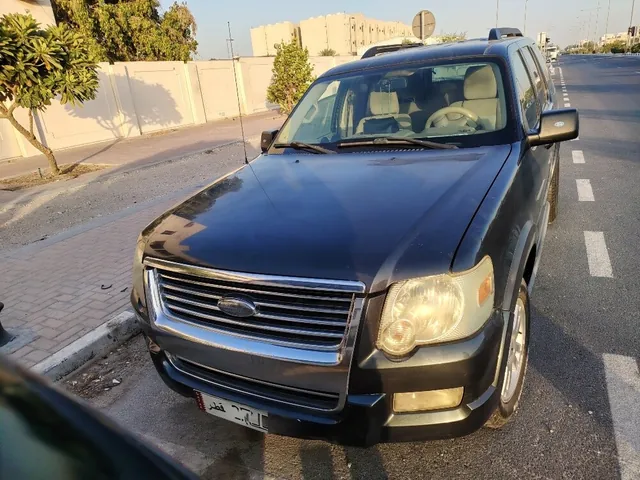 Photo of 2010 Ford Explorer