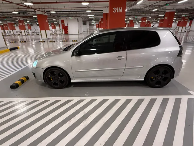 Photo of 2009 Volkswagen Golf GTI