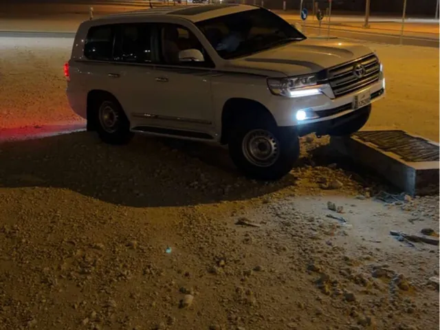 صورة 2019 تويوتا لاند كروزر GXR