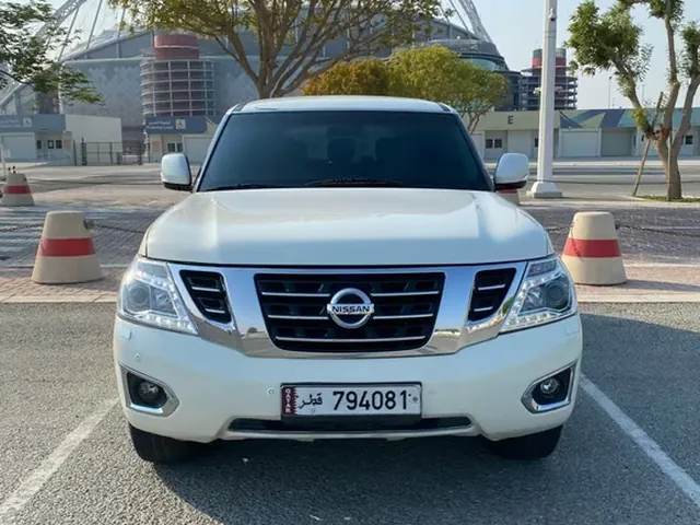 صورة 2014 نيسان باترول LE