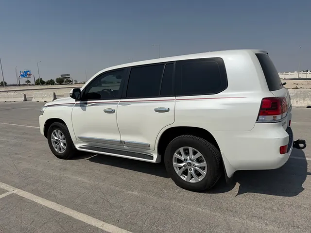 Photo of 2017 Toyota Land Cruiser GXR