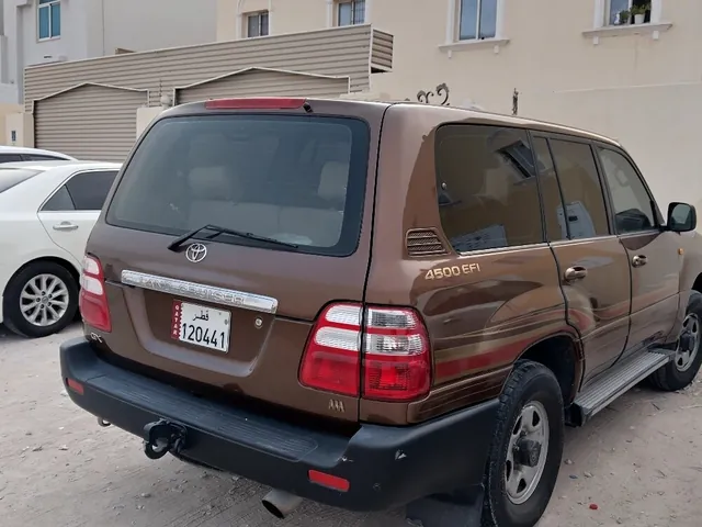 Photo of 2004 Toyota Land Cruiser GX