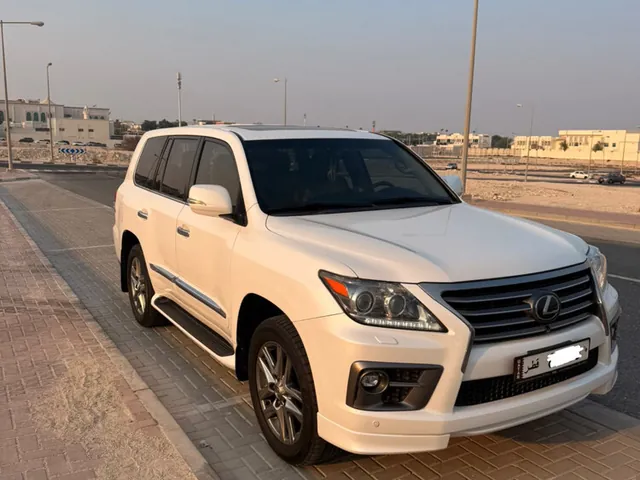 صورة 2018 لكزس LX 570 S