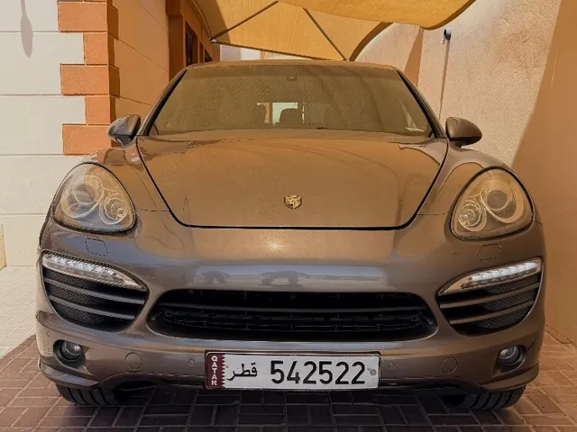 صورة 2014 بورش كايين بلاتينوم إيديشن
