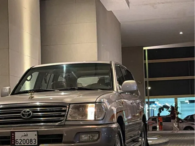 Photo of 2003 Toyota Land Cruiser GXR