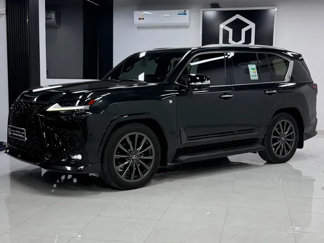 Photo of 2025 Lexus LX 600