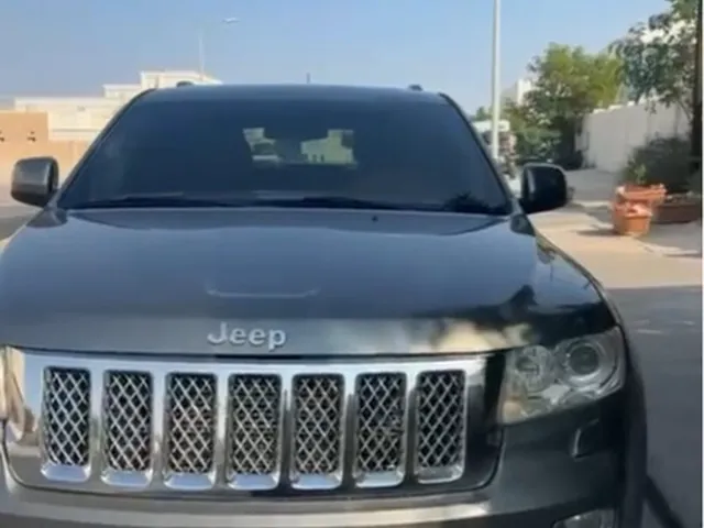 Photo of 2012 Jeep Grand Cherokee Limited