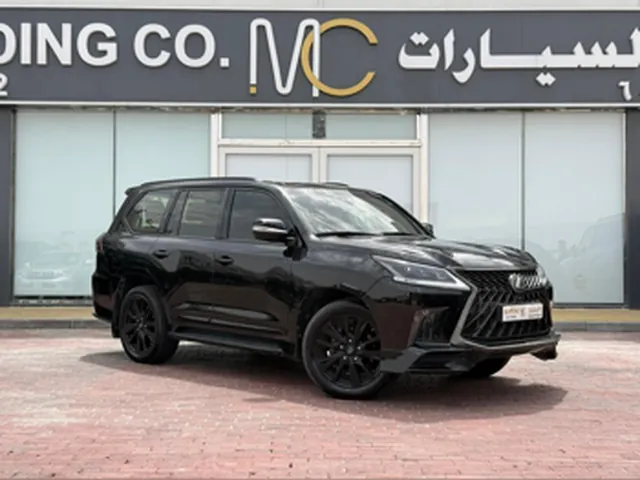 صورة 2020 لكزس LX 570 بلاك ايديشن