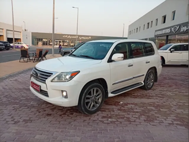 صورة 2013 لكزس LX 570