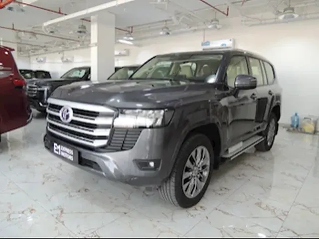 Photo of 2024 Toyota Land Cruiser GXR