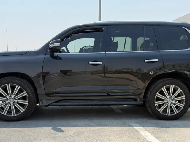 Photo of 2018 Lexus LX 570
