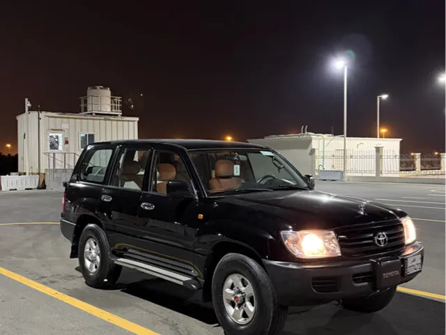 Photo of 2004 Toyota Land Cruiser G