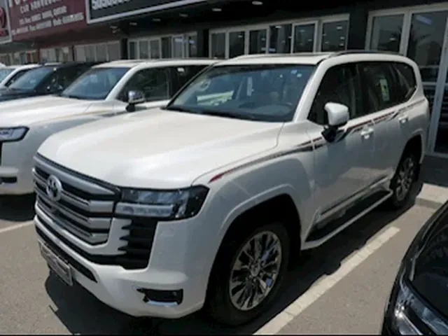 Photo of 2024 Toyota Land Cruiser GXR