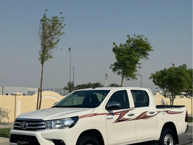 Photo of 2023 Toyota Hilux SR5