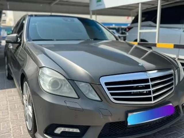 Photo of 2010 Mercedes-Benz E 300