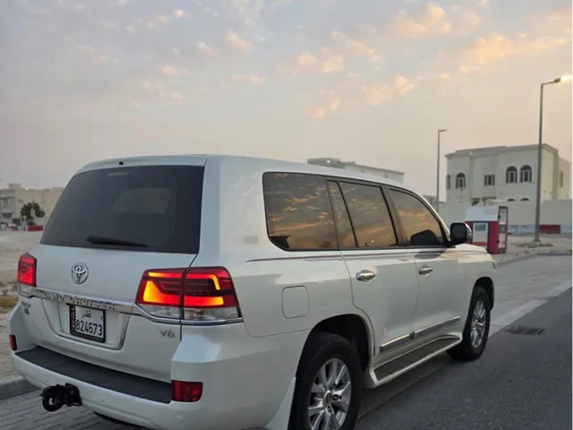 Photo of 2016 Toyota Land Cruiser GXR