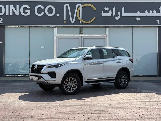 Photo of 2025 Toyota Fortuner SR5