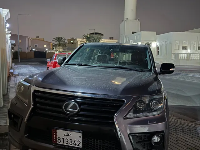 صورة 2014 لكزس LX 570 S