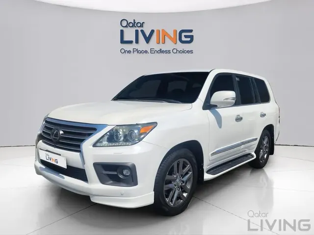 صورة 2012 لكزس LX 570 S