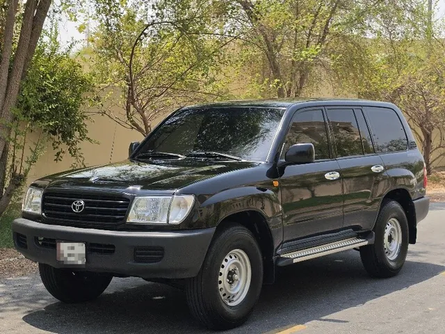 Photo of 2001 Toyota Land Cruiser G