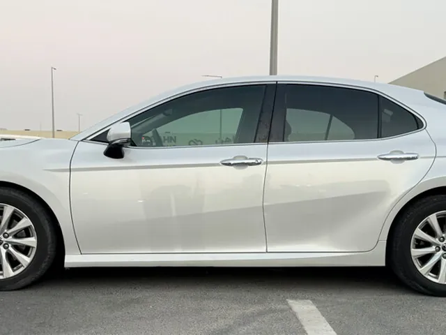 Photo of 2019 Toyota Camry GLE