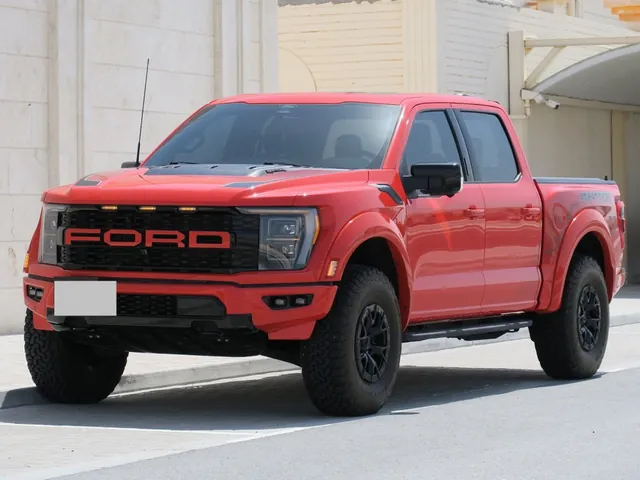 صورة 2022 فورد F-150 رابتور