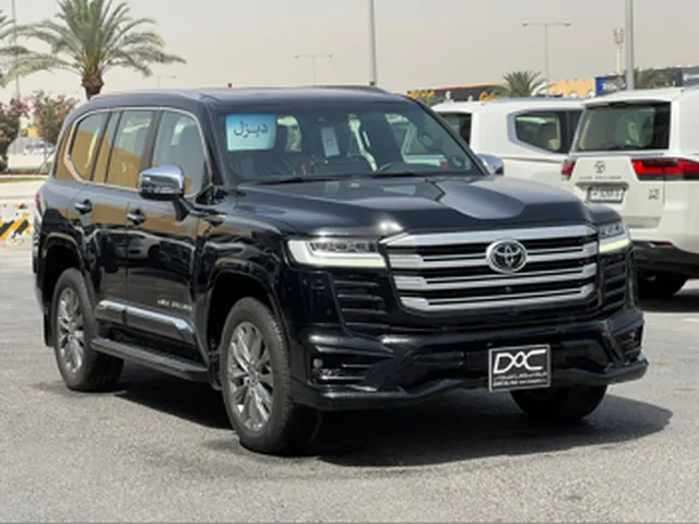 صورة 2023 تويوتا لاند كروزر VXR