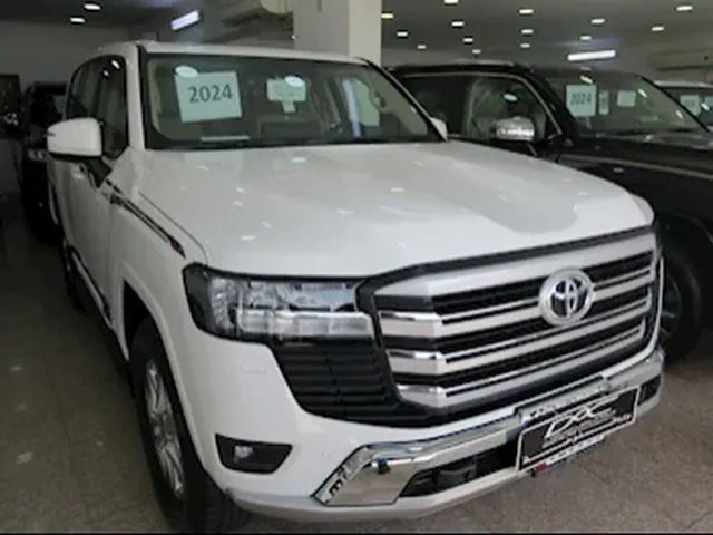 Photo of 2024 Toyota Land Cruiser GXR