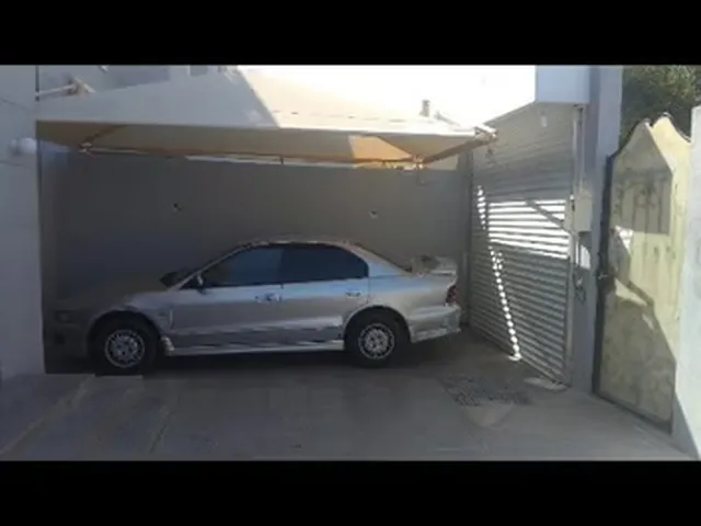 Photo of 2006 Mitsubishi Galant