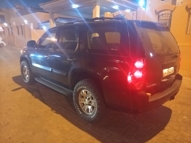 Photo of 2008 GMC Yukon SLE
