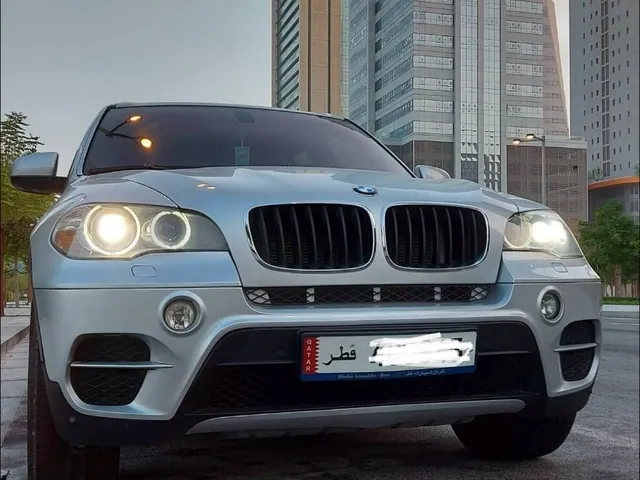 صورة 2012 بي إم دبليو الفئة الخامسة 550i