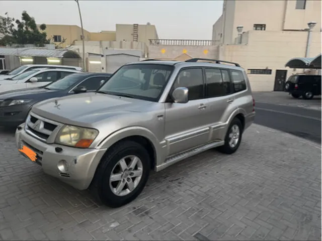 Photo of 2006 Mitsubishi Pajero GLS
