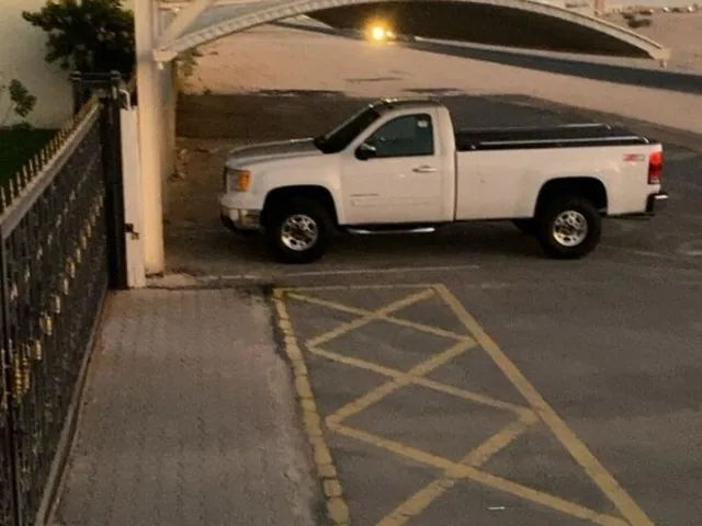 Photo of 2010 GMC Sierra 2500 HD