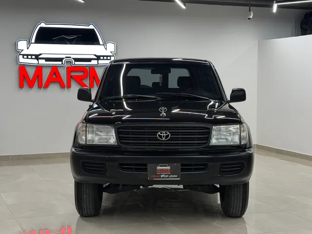 Photo of 1998 Toyota Land Cruiser G
