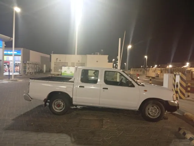 صورة 2014 نيسان بيك أب