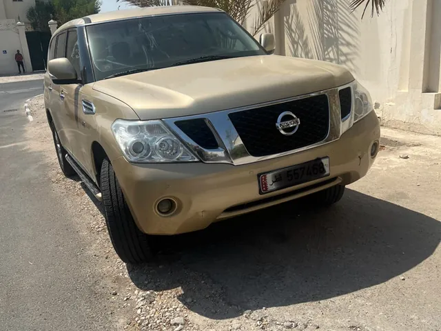 صورة 2013 نيسان باترول SE