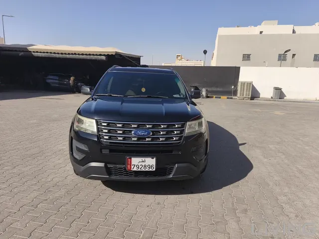 Photo of 2017 Ford Explorer XLT