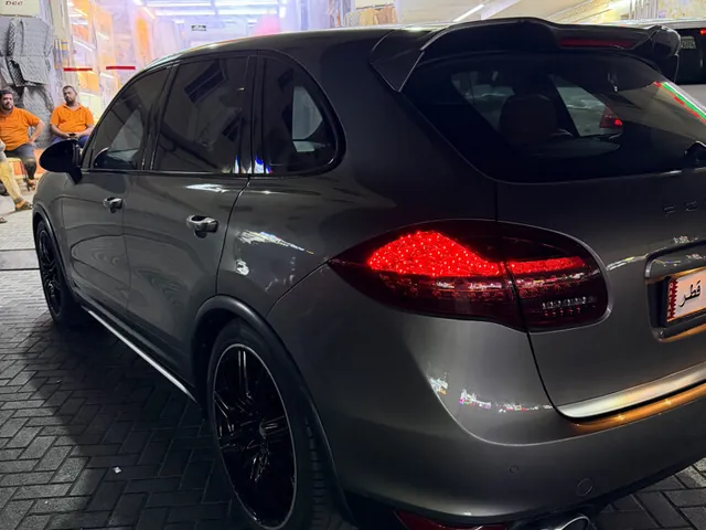 Photo of 2012 Porsche Cayenne S