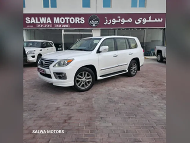 صورة 2013 لكزس LX 570