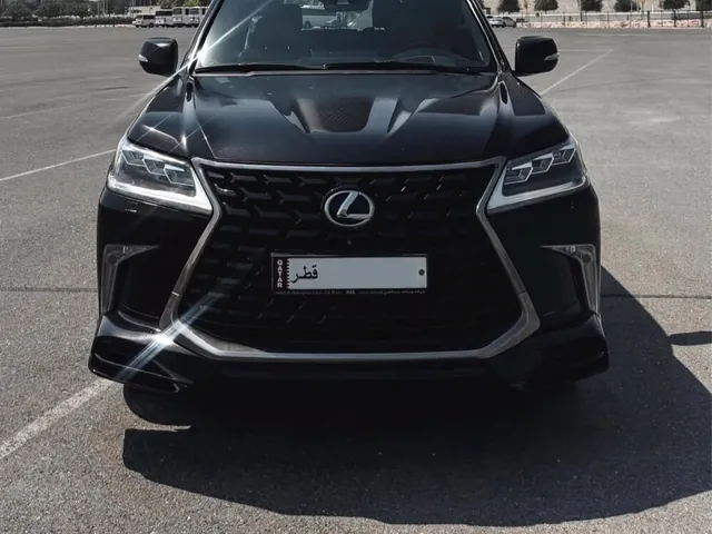 صورة 2016 لكزس LX 570 بلاك ايديشن