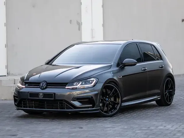 Photo of 2018 Volkswagen Golf R