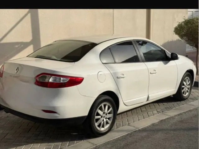 صورة 2011 رينو فلوينس