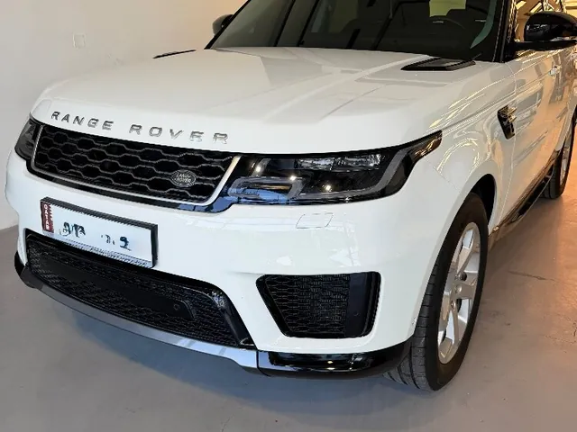 Photo of 2020 Range Rover Sport HSE