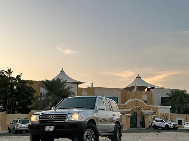 Photo of 2006 Toyota Land Cruiser GX
