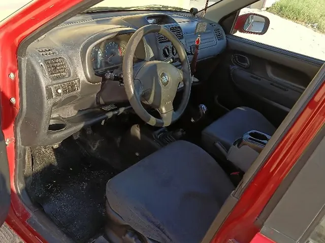 Photo of 2005 Suzuki Alto