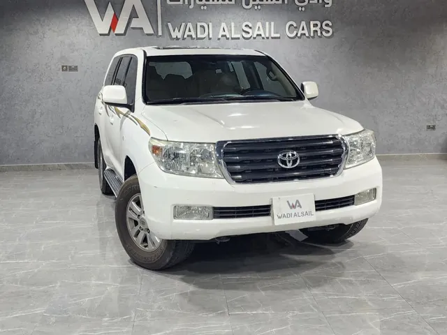 Photo of 2011 Toyota Land Cruiser GX