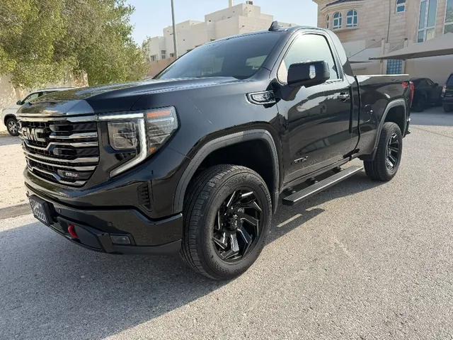 Photo of 2023 GMC Sierra 1500 AT4X