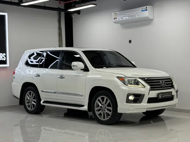 Photo of 2014 Lexus LX 570 S