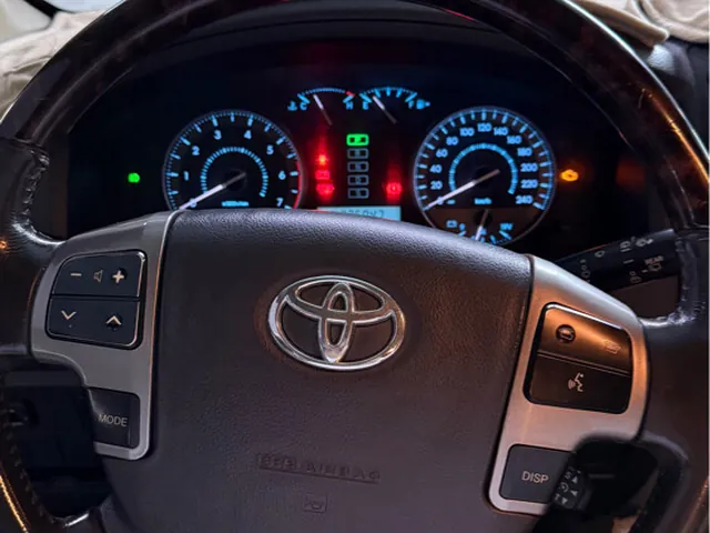 Photo of 2011 Toyota Land Cruiser GXR